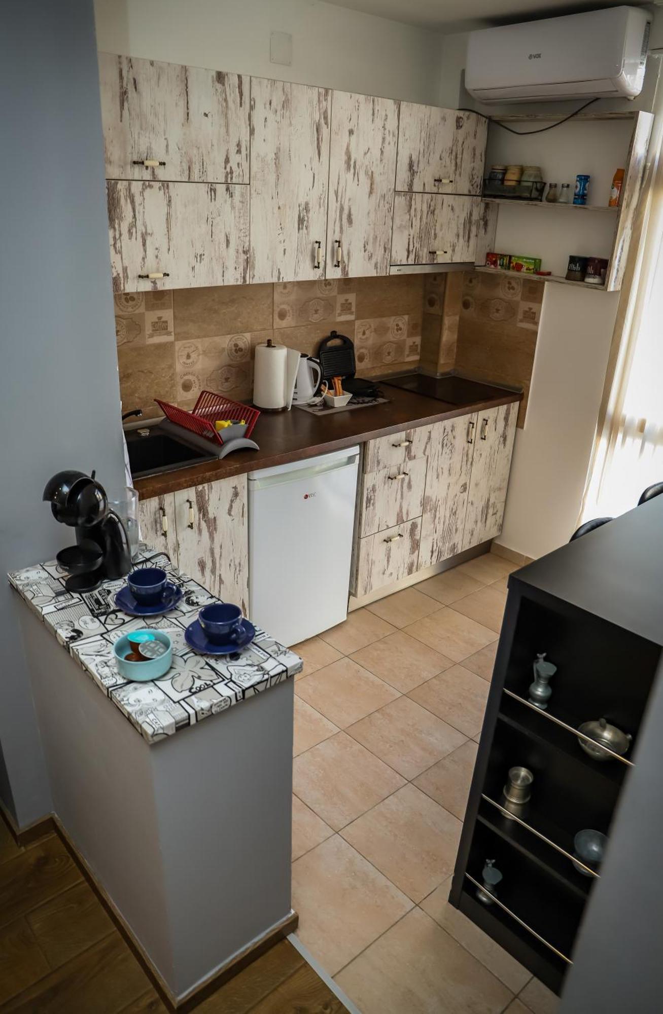 Rezervisi Slobodno, U Centru Smo Apartment Novi Sad Luaran gambar